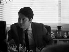 새는 신에게로 날아간다