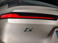 BMW, 테슬라와 경쟁할 주행거리와 공간 가치 높인 전기차 SUV 'iX' 공개