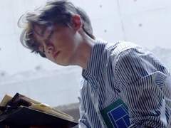 지금 다가오신 거 맞죠.