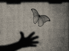 사랑이 아닐 거라 믿었다.