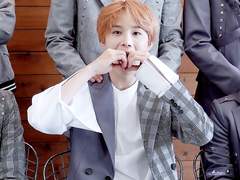 누나는 백어택 할 때가 제일 멋져❤