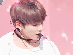 [국뷔/오메가버스] 우성 알파가 오메가인 척 했다 -1-