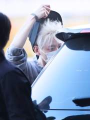 노래방에서 훈남이 도와줬는데 일진이더라