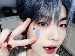 투모로우바이투게더