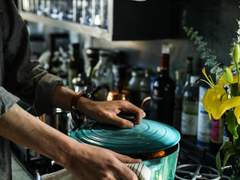 설거지를 하는 행위