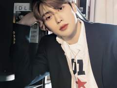 Friends With Benefits 04