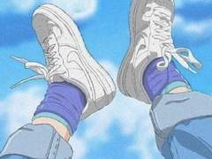 태양이 녹을 듯이 일렁이는 여름 낮에 우리가 굳이 밖에서 돌아다닐 필요는 없으니까