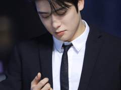 집착광공 정재현