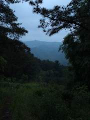 첫번째 세계 : 조금은 어두운