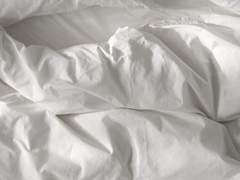 그 누구도 걸어 들어온 적 없는 나의 폐허