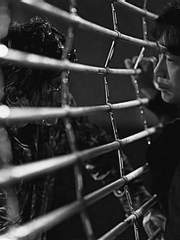 나를 망가뜨리는 건 너여야지.