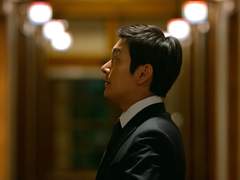 발끝을 적시는 잔잔한 파도처럼,