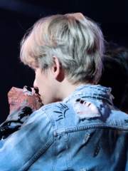 친구야, 백현아?