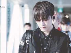 참았던 가장 더러운 욕망들이 뛰쳐 나와 나를 잠식하고,