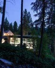 저녁노을 속 한줄기 푸른빛