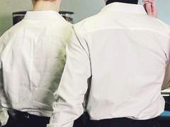 오랜만에 돌아왔습니다.