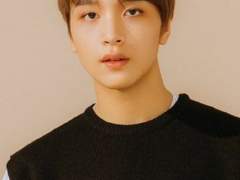 집어 삼켜진 별과 블랙홀