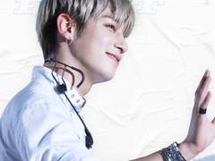 전시회 포스터 디자인