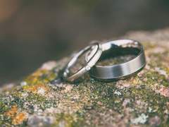 내가 사망의 음침한 골짜기로 다닐찌라도 해를 두려워하지 않을 것은 주께서 나와 함께 하심이라