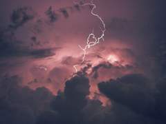 과거가 현재가 되고