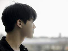 애석(愛惜)하다