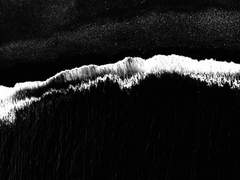 인간의 경계선에 관하여