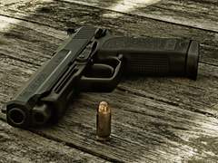 어색하니까, 더 경계할 수 있어.