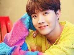 J-hope Birthday * 아끼는 사진 함께 봐요!