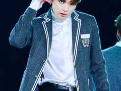 선배들한테 털리고 있는데 구해준 전정국 썰