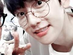 변백현 여사친으로 살아남기