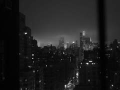 세상을 잃는 방법은 생각보다 쉬웠다.