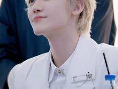 [재민] 사진동아리 탈색머리 22살 오빠 소개받을래?