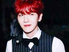 [변백현빙의글] 급식실 뛰어가다가 존잘남이랑 부딪힌 썰 +