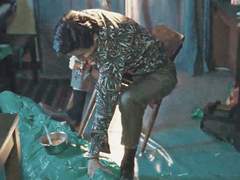 파도에 부딪혀 무너지는 순간이 있다. 下