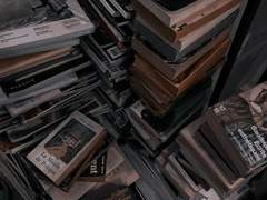 아스라히, 그리고 천천히.