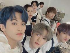 카페 알바하는 세화즈