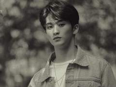 휴대폰은 내가 가지고 있었다.