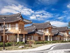 그녀는 경위가 아니었다.