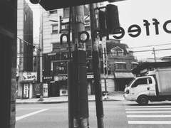 오늘은 비가 온댜