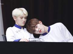 [세븐틴 팬픽, 세븐틴 쿱지 팬픽] 귀여운 편의점 알바생 外