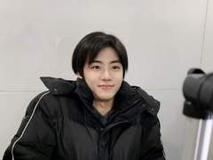 뺨과 귀와 세면대 2