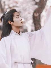 여전히 가슴엔 연민을 품었네