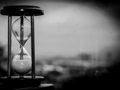 사루(沙漏)안에 갇혀서 나는 이대로