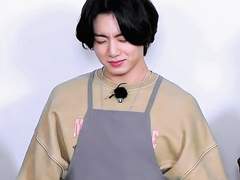 다시 돌아온 성인용뽀로로💜