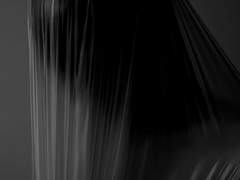 그림자는 낮이 되면 지고 말았다.