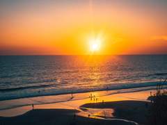 눈부시게 빛나는