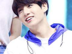 잘생긴 편의점 알바생이 맨날 서비스로 마이구미 주는 썰