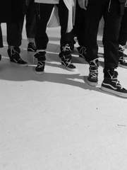 선을 넘고 싶은가보지, 우리가.