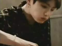 술은 약간 마셨지만 혀는 꼬이지 않고