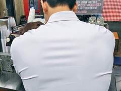 엘리베이터에서 마주친 손부장님 2